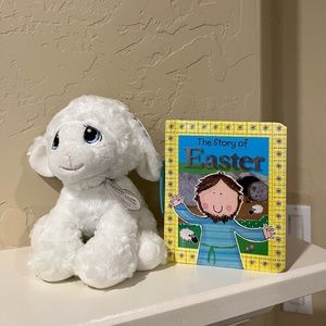 Precious Moments Luffie the Lamb & The Story of Easter Book
